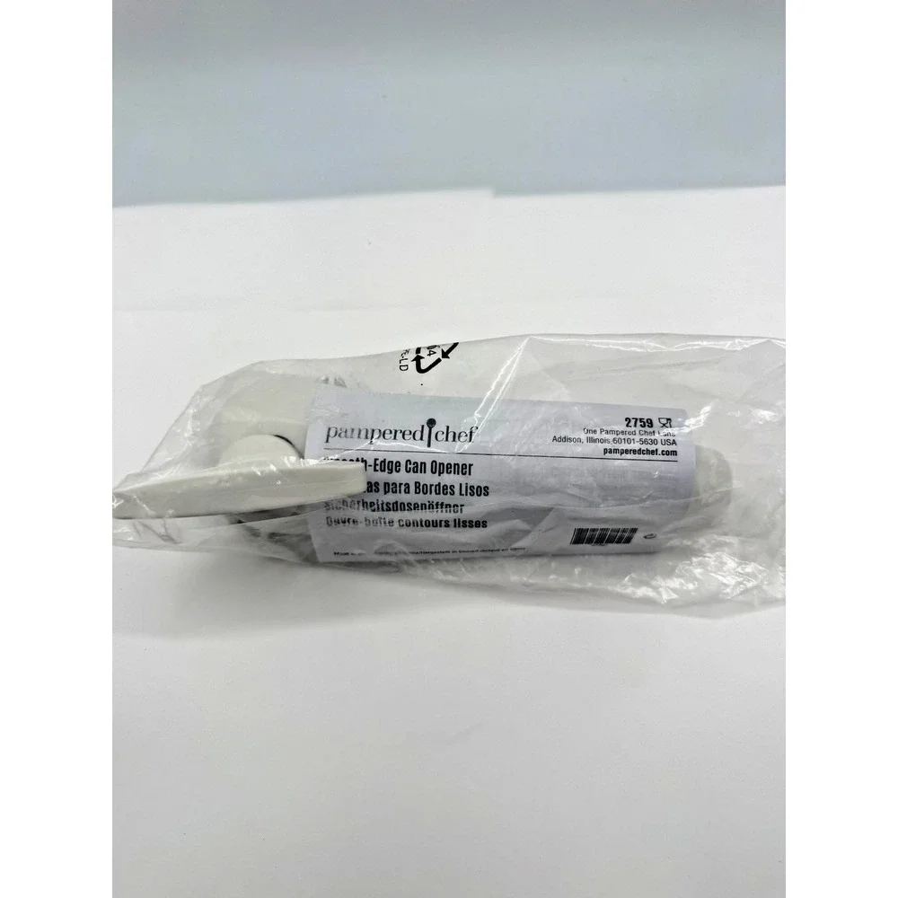 Pampered Chef Smooth Edge Can Opener #2759 White Handheld Manual Opener